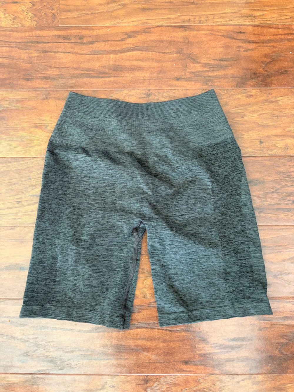 Alphalete Dark Heather Gray biker Pants